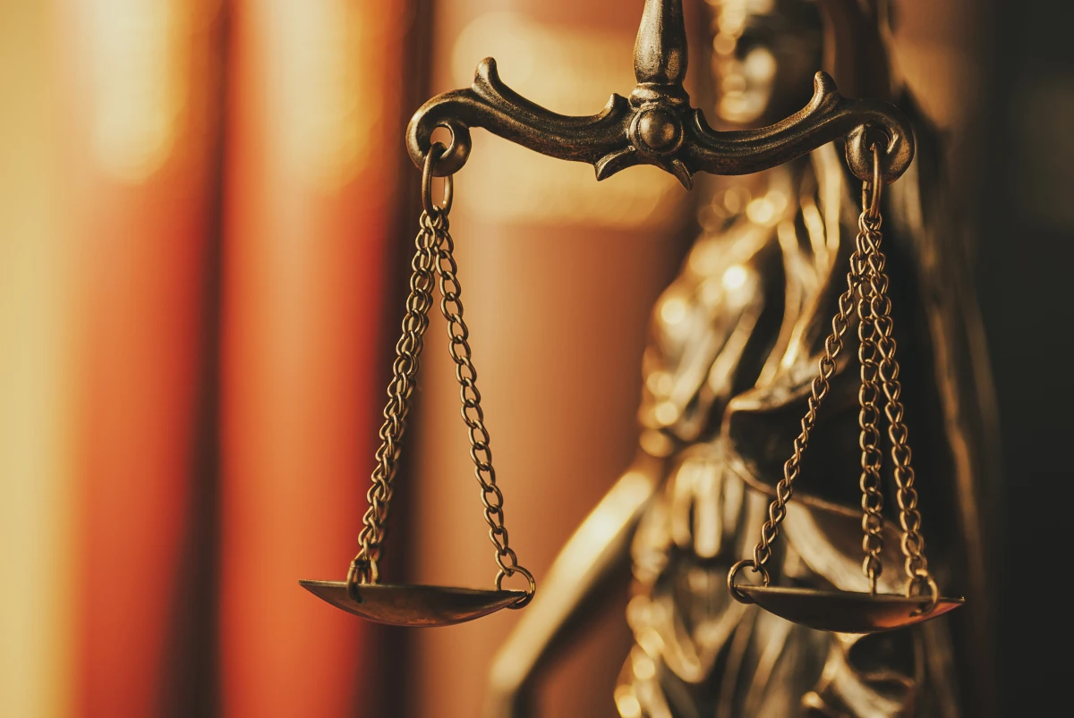 La justice en péril : Quand l'équité des procès et l'indépendance judiciaire sont menacées