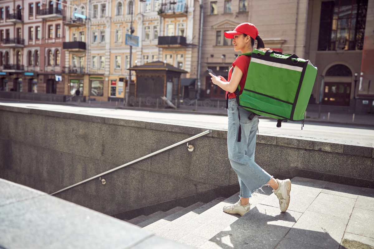 Révolution sur le dernier kilomètre : Les plateformes de livraison autonomes bouleversent la logistique urbaine